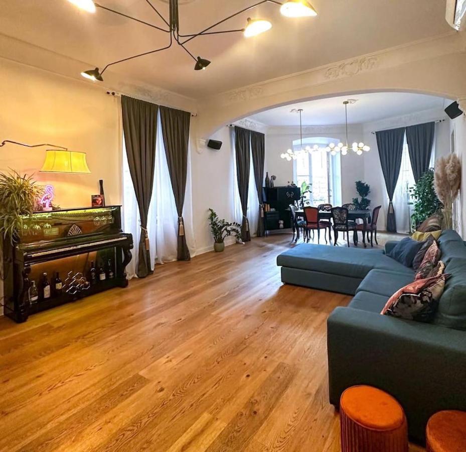 Bay Of Art Apartment Триест Екстериор снимка