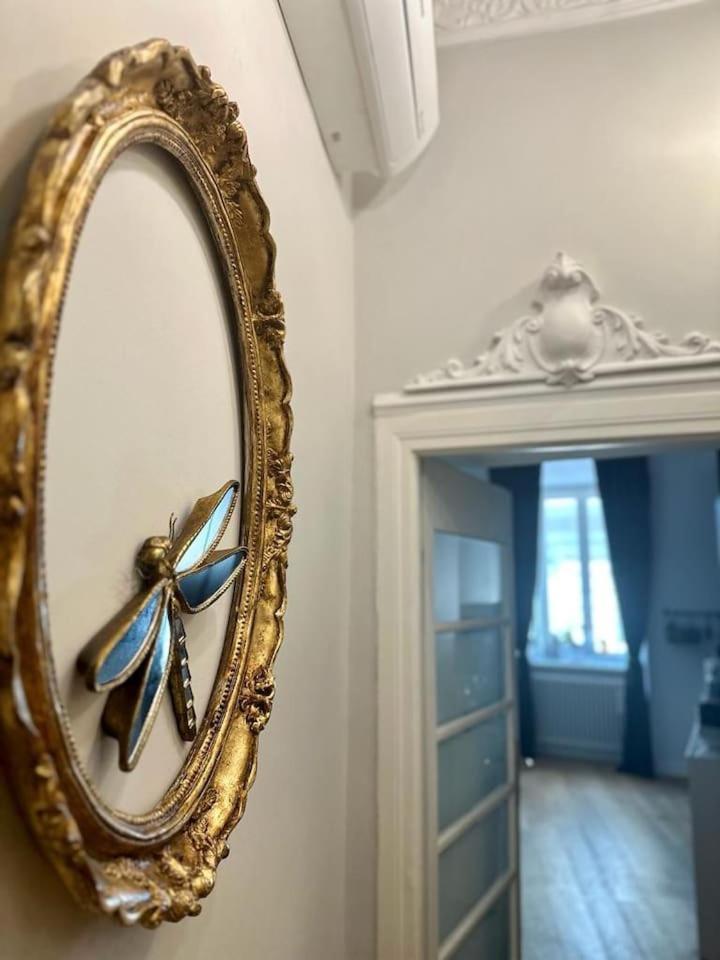 Bay Of Art Apartment Триест Екстериор снимка